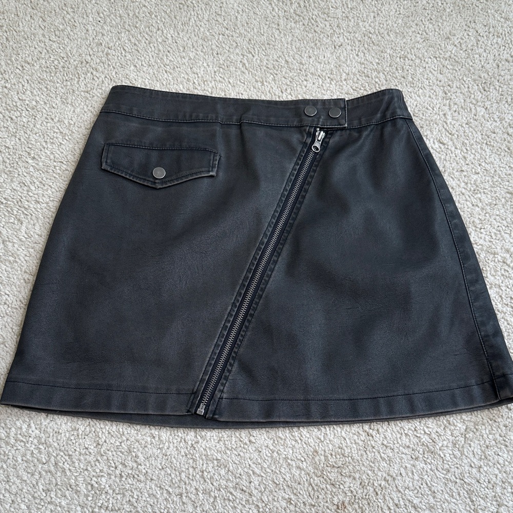 Miss Selfridge Black A-Line Skirt with Zipper​